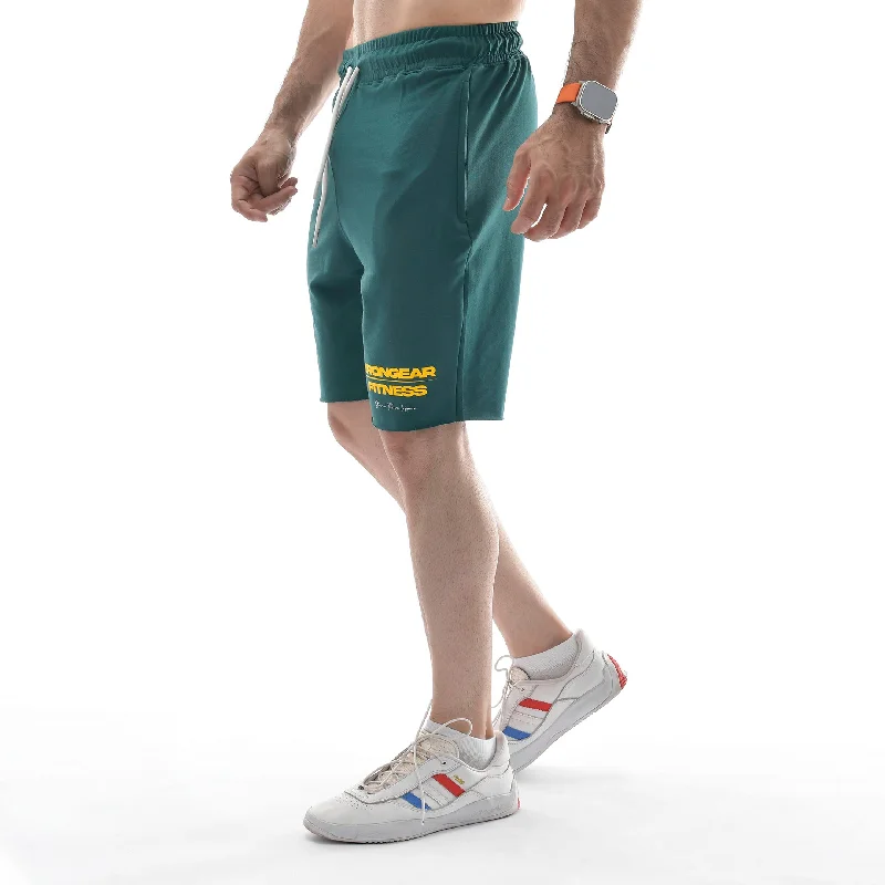 Men's pleated front twill shorts for a classic and sophisticated appearanceApex Strive shorts