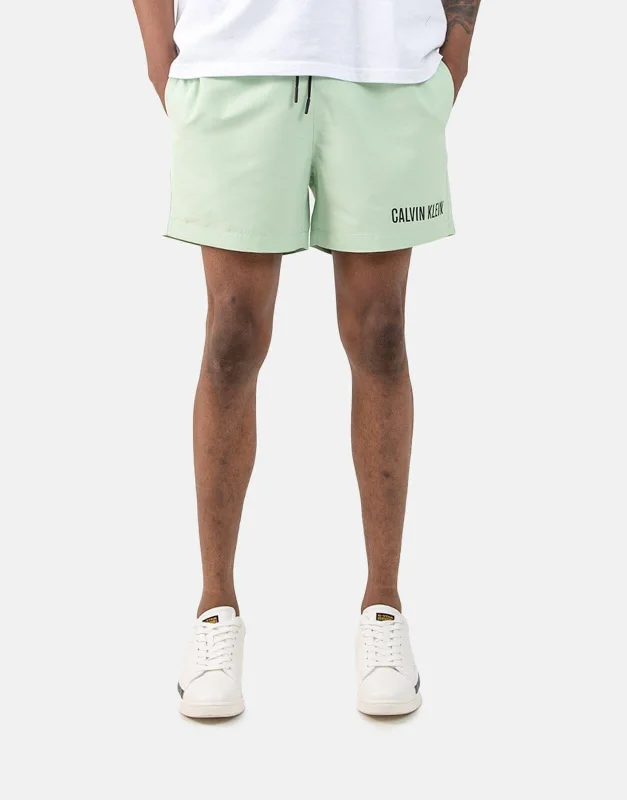 Men's pleated front twill shorts for a classic and sophisticated appearanceCalvin Klein Medium Double WB Green Shorts