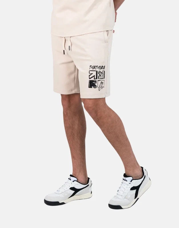 Men's pleated front twill shorts for a classic and sophisticated appearanceDiadora Titan Off White Shorts