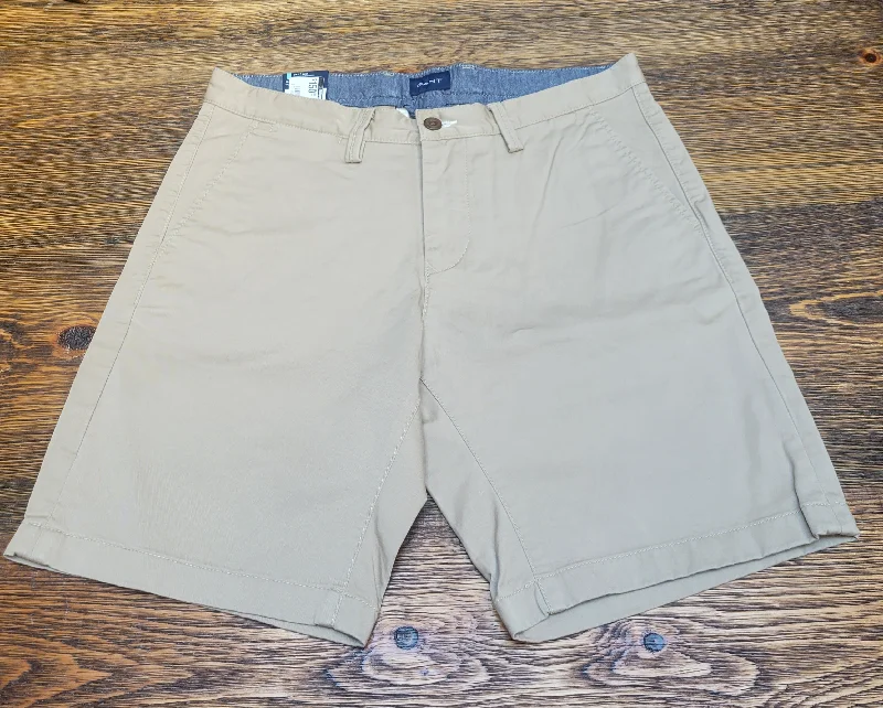 Men's adjustable - length convertible shorts for versatile useGANT Twill shorts