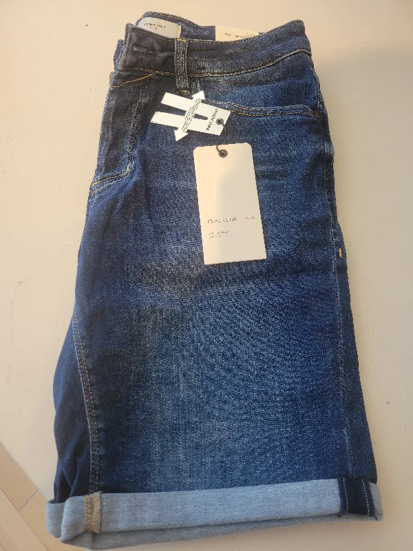 GABBA medium blue denim short