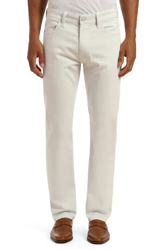 Men's Colored Jeans in Burgundy for a Bold and Fashion - Forward LookCourage Coolmax Performance Jeans In Stone Coolmax