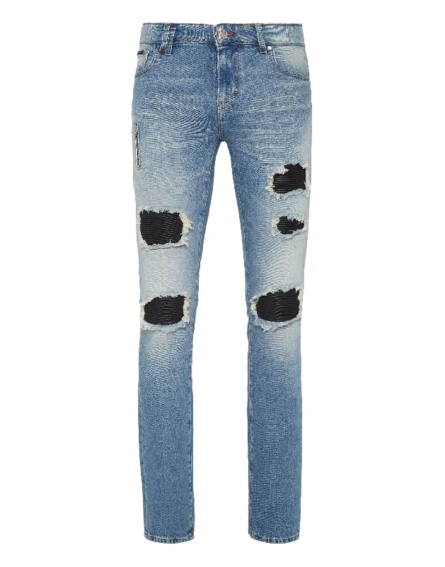 Men's Distressed Jeans with Patches for a Retro and DIY - Inspired AppearanceDenim Trousers Rock Star Fit