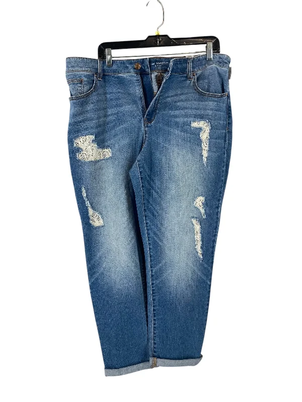 Men's Jeans with a Hidden Coin Pocket for Added ConvenienceJeans Cropped By Chicos In Blue Denim