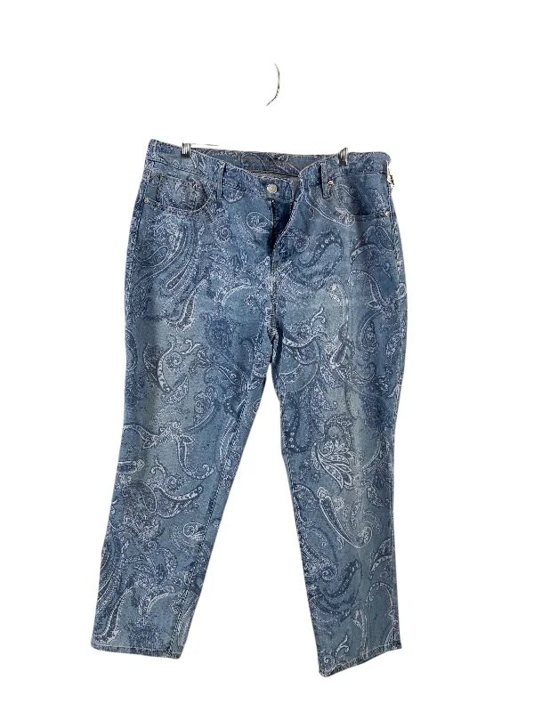 Plus Size Men's Relaxed Fit Jeans with a Tapered Leg for a Laid - Back VibeJeans Cropped By Chicos In Blue Denim