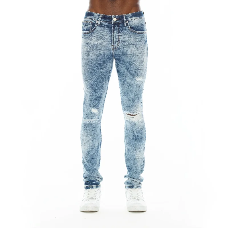 Men's Jeans with a Frayed Hem for a Casual and Effortless StyleStrat Super Skinny Fit Jean In Dream