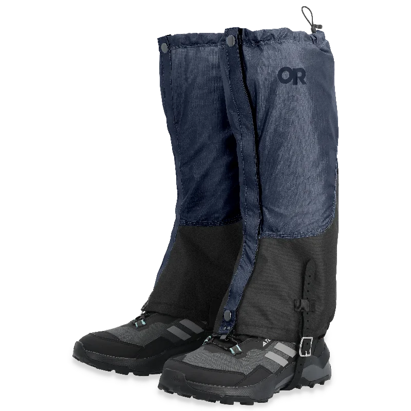 Men jackets with a hidden interior pocket for secure storageMen's Helium Gaiters